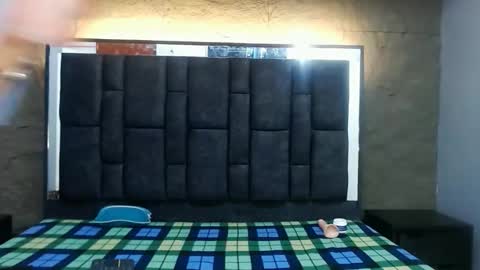 sennamars202cl online show from 10/04/25, 03:21