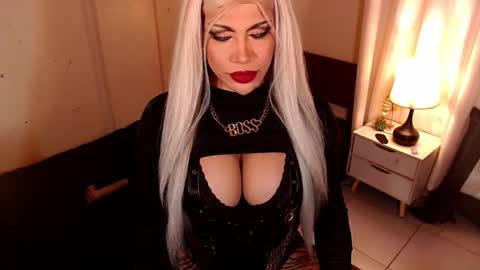 unstappable queen kate online show from 02/14/26, 03:03