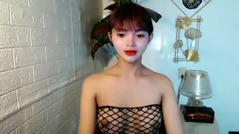 Snapshot of sensational_yeng chatting on 06/10/26, 06:18 sensational_yeng online show from 06/10/26, 06:18