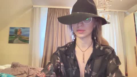 senseinner online show from 09/30/25, 01:16