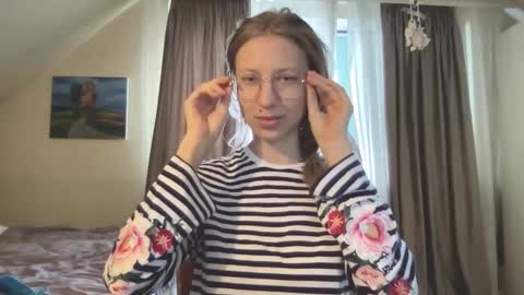 senseinner online show from 10/10/25, 06:34