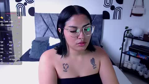 Camille and sophie online show from 02/27/25, 07:26