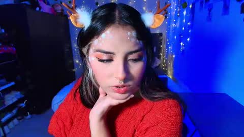 Snapshot of sensual_flame chatting on 12/21/25, 01:24 Camille and sophie online show from 12/21/25, 01:24