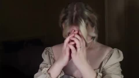 Snapshot of sensual_girrrl chatting on 02/24/26, 11:25 Ilona online show from 02/24/26, 11:25