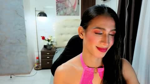 Snapshot of sensual_goergia chatting on 10/05/25, 12:25 sensual_goergia online show from 10/05/25, 12:25