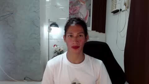 Snapshot of sensual_goergia chatting on 11/04/25, 12:48 sensual_goergia online show from 11/04/25, 12:48