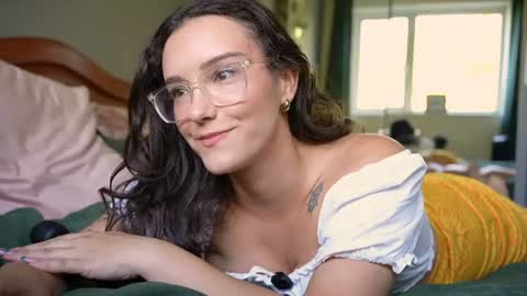 Snapshot of sensual_jassmine chatting on 07/06/26, 04:42 Jasmine online show from 07/06/26, 04:42