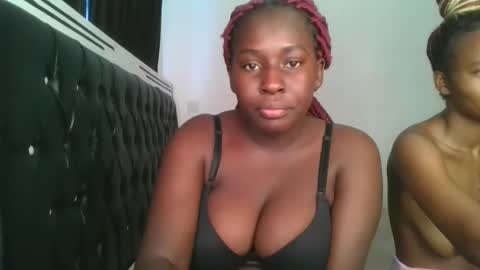 Snapshot of sensual_ria chatting on 05/19/26, 06:31 sensual_ria online show from 05/19/26, 06:31