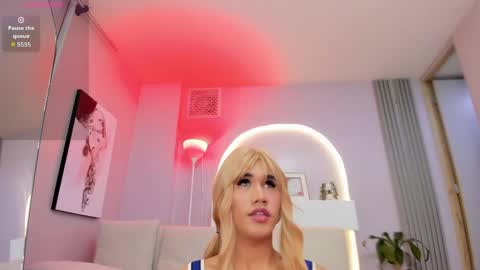 Snapshot of sensual_shanel chatting on 04/29/26, 03:32 sensual_shanel online show from 04/29/26, 03:32