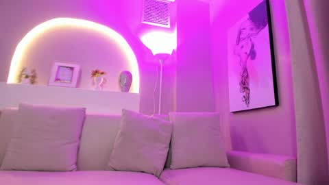 Snapshot of sensual_shanel chatting on 05/07/26, 02:17 sensual_shanel online show from 05/07/26, 02:17