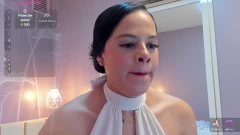 Snapshot of sensual_sophie_ chatting on 10/11/25, 10:14 Sophie online show from 10/11/25, 10:14