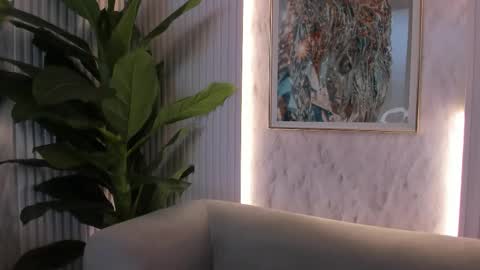 Snapshot of sensual_sophie_ chatting on 11/10/25, 05:56 Sophie online show from 11/10/25, 05:56