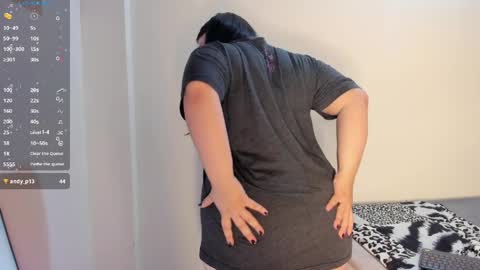 Snapshot of sensual_woman11 chatting on 03/31/26, 04:13 MIA online show from 03/31/26, 04:13