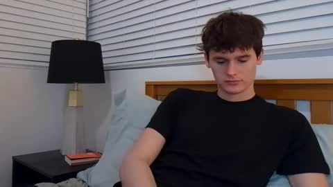 Snapshot of sensualalien chatting on 12/15/24, 01:13 Cam online show from 12/15/24, 01:13