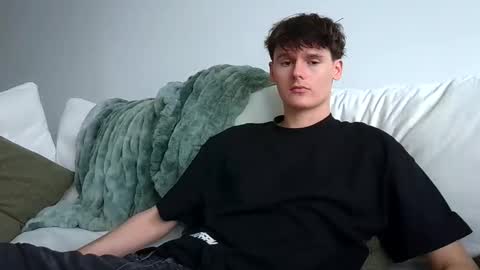 Snapshot of sensualalien chatting on 09/20/25, 10:00 Cam online show from 09/20/25, 10:00