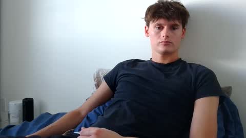 Snapshot of sensualalien chatting on 04/15/26, 09:59 Cam online show from 04/15/26, 09:59