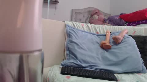 I am Hellen online show from 12/27/24, 09:43