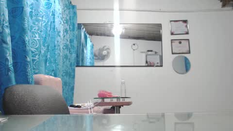 I am Hellen online show from 09/17/25, 01:29