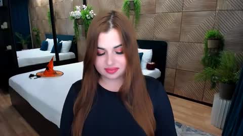 Snapshot of sensualcharisma chatting on 10/26/25, 07:20 Becca online show from 10/26/25, 07:20