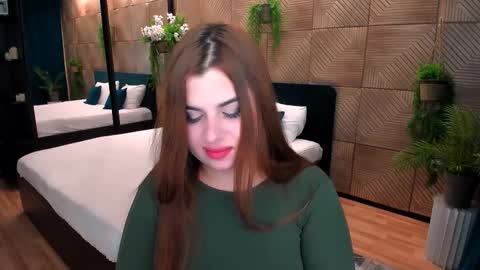 Snapshot of sensualcharisma chatting on 11/15/25, 01:25 Becca online show from 11/15/25, 01:25