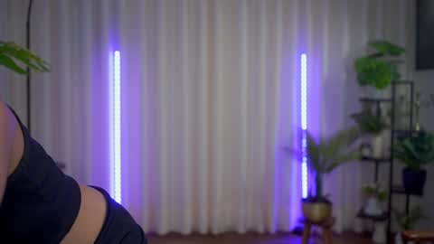 Snapshot of sensualcherry_ chatting on 12/10/24, 01:54 Maria- OF sensual bee online show from 12/10/24, 01:54