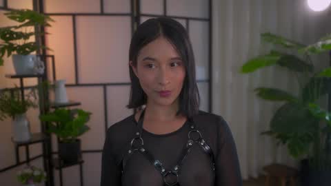 Snapshot of sensualcherry_ chatting on 01/19/25, 12:17 Maria- OF sensual bee online show from 01/19/25, 12:17