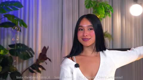 Maria- OF sensual bee online show from 02/09/26, 12:14