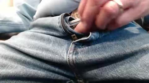 Snapshot of sensualgent69 chatting on 04/01/26, 09:12 sensual online show from 04/01/26, 09:12