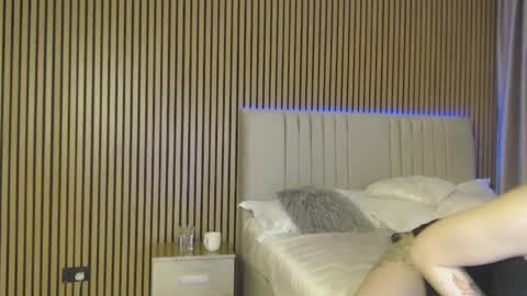 Snapshot of sensualhallie chatting on 05/01/26, 12:10 Hallie online show from 05/01/26, 12:10