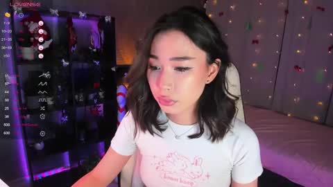 Snapshot of sensualily chatting on 01/08/26, 03:20 Kiki online show from 01/08/26, 03:20