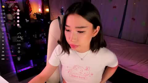 Snapshot of sensualily chatting on 01/16/26, 04:11 Kiki online show from 01/16/26, 04:11