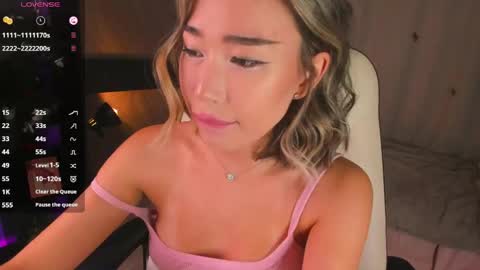 Snapshot of sensualily chatting on 05/15/26, 03:19 Kiki online show from 05/15/26, 03:19