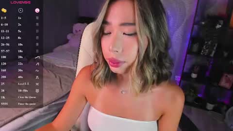 Snapshot of sensualily chatting on 06/26/26, 03:16 Kiki online show from 06/26/26, 03:16