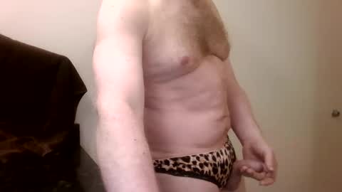 Snapshot of sensualuncut4u4fun chatting on 05/20/26, 06:25 sensualuncut4u4fun online show from 05/20/26, 06:25