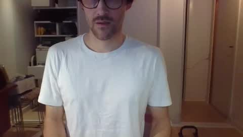 Snapshot of sensuasculine chatting on 01/15/26, 09:14 Matt online show from 01/15/26, 09:14