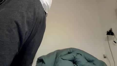 Snapshot of sensuasculine chatting on 02/09/26, 01:53 Matt online show from 02/09/26, 01:53