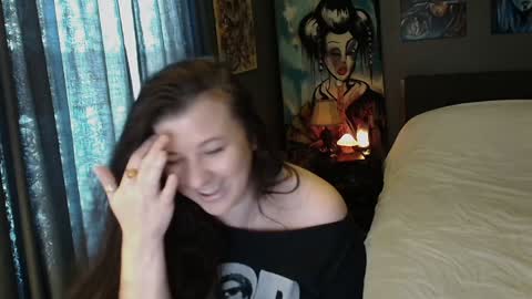 Snapshot of sentfrmheaven chatting on 12/14/24, 02:42 Tara online show from 12/14/24, 02:42