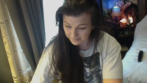 Snapshot of sentfrmheaven chatting on 01/04/25, 03:39 Tara online show from 01/04/25, 03:39