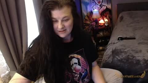 Snapshot of sentfrmheaven chatting on 04/24/26, 01:35 Tara online show from 04/24/26, 01:35