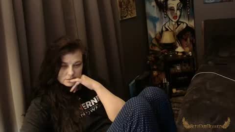 Snapshot of sentfrmheaven chatting on 07/05/26, 12:01 Tara online show from 07/05/26, 12:01
