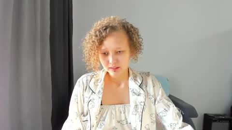 senya_sol online show from 02/25/26, 08:35