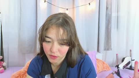 serafina_ online show from 10/08/25, 02:04
