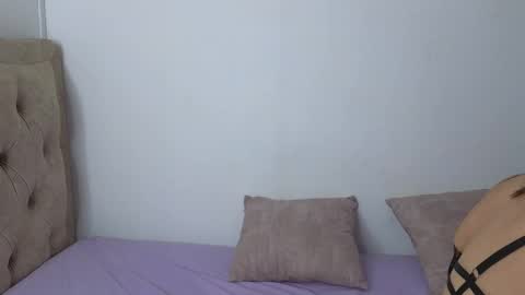 Snapshot of serafina_ chatting on 06/02/26, 06:43 serafina_ online show from 06/02/26, 06:43