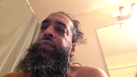 Snapshot of serani02 chatting on 03/28/26, 01:22 Serani online show from 03/28/26, 01:22