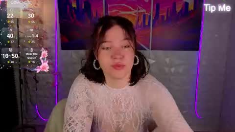 Snapshot of seraphinaa_darkwater chatting on 07/26/26, 01:14 Lisa and Mona online show from 07/26/26, 01:14