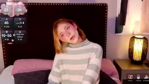 Seraphine star online show from 03/28/26, 01:27