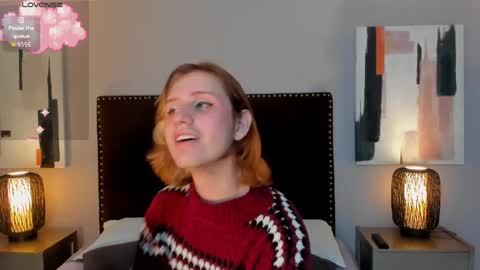 Seraphine star online show from 03/31/26, 03:19