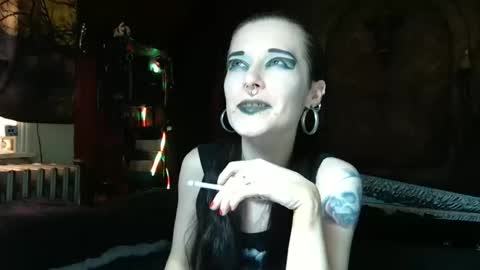 Snapshot of seraphinmunster chatting on 05/21/26, 06:37 Seraphin Munster online show from 05/21/26, 06:37