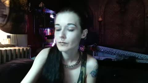 Snapshot of seraphinmunster chatting on 05/22/26, 05:18 Seraphin Munster online show from 05/22/26, 05:18