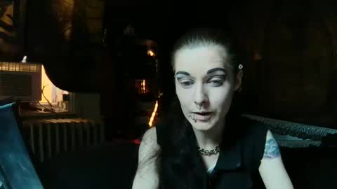Snapshot of seraphinmunster chatting on 05/30/26, 10:29 Seraphin Munster online show from 05/30/26, 10:29